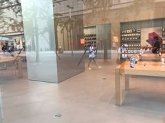 -Apple零售店(华贸购物中心店)
