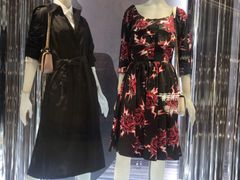 -PRADA普拉达(国际广场店)