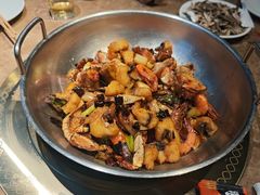 -七欣天香辣蟹火锅(上海银亿滨江店)