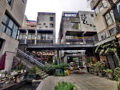 -泉乐坊步行街(烟酒特产平价超市店)