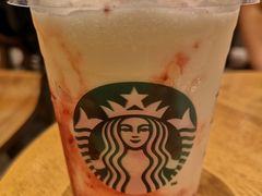 草莓酸奶星冰乐-星巴克臻选(深圳罗湖万象城店)
