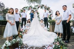 -艾米丽婚纱礼服