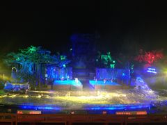 暴雨山洪表演-横店影视城梦幻谷园区