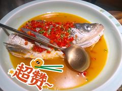 老坛剁椒蒸鲜活鱼头-遇见湘·地道湖南菜(喜悦店)