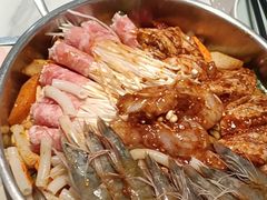 -黄记煌三汁焖锅(新佳丽江汉路店)