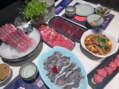 -牛村来人潮汕牛肉火锅(西单店)