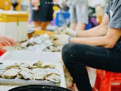 -蚝哥花姐湛江烤生蚝(美丽湾市场店)