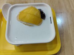 芒果白雪黑糯米-满记甜品(王府井北京市百货大楼店)