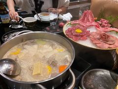 猪蹄猪肚锅-官也街澳门火锅(新源里店)