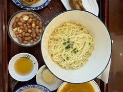 -百年老字号·观振兴蟹黄面·三虾面·苏式面(观前街富仁坊巷店)