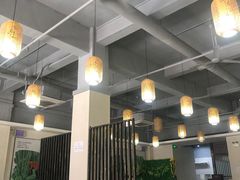 大堂-胡须哥网红竹筒菜