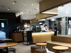 大堂-星巴克(杭州大厦C座店)