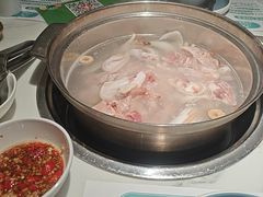 -三个椰子·现砍椰子鸡(金源CBD店)