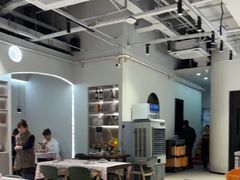 -老班长·小龙虾·鲜货烧烤大排档(金街美地店)