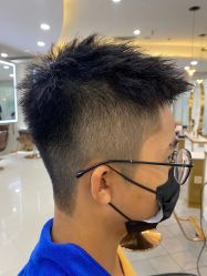 点击看大图 -八佰伴8008星级形象店