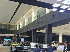 -奔驰上海利星(七宝店)