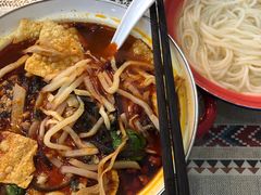-丽丽三鲜螺蛳粉(田林路店)