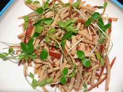 拌豆干-山城外·非遗酸菜鱼(蜀都万达店)