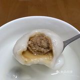 芝麻汤圆是一如既往的好吃，有猪油香；乔家栅是意外惊喜