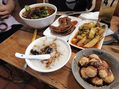 -洪记凉米线(新兴路店)