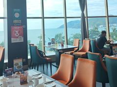 -不仔客海鲜·烧烤·270度海景餐厅(大东海店)