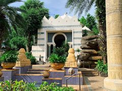 -海口观澜湖火山温泉谷