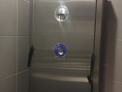 -蒙特利尔皮埃尔·埃利奥特·特鲁多国际机场