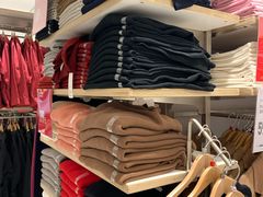 -优衣库(广州天河领展广场店)