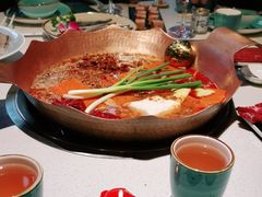 -墨居上隐·院子里火锅(峨眉店)