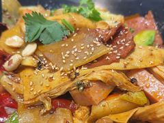 -醉人椒麻辣香锅(王府井喜悦店)