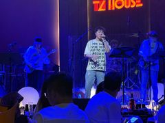 -TZ House音乐现场(来福士中心店)