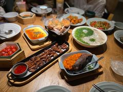 -蜜桃餐厅·伴山(湖滨商业街店)