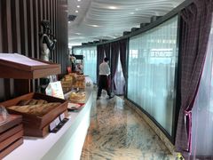 -亚洲国际大酒店·云顶阁旋转自助餐厅