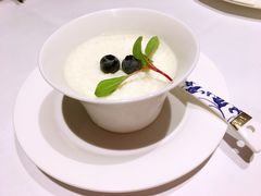 顺德双皮奶-Yan Ting 宴庭中餐厅(上海静安瑞吉酒店)