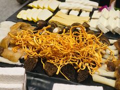 野生菌拼盘-小街猪手(团结湖店)