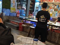 -顶峰夜宴·龙虾烧烤大排档(九江学院店)