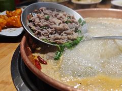 -洱火云南酸菜牛肉火锅(石景山当代商城店)