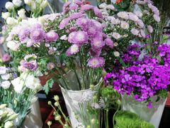 -何兮花店·气球派对鲜花店(马桥银春路万科城店)