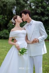 -至臻微拉婚纱摄影