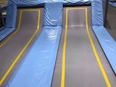 -反弹空间蹦床主题乐园