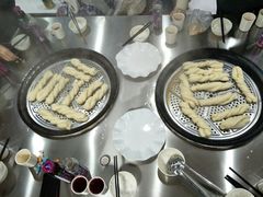 -粘豆包柴火铁锅炖