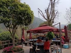 -楠柏弯休闲山庄(梨花溪店)