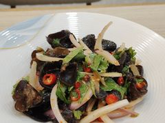 -花馬肆.云南过桥米线(汉神购物广场现场熬汤店)