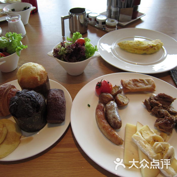 上海浦东丽思卡尔顿酒店自助早餐图片