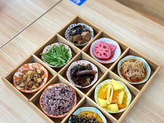 -轻蔬不用等·素食(江苏路店)