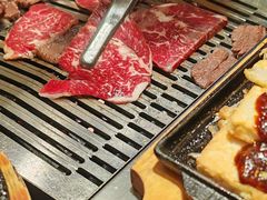 -臻牛烤肉