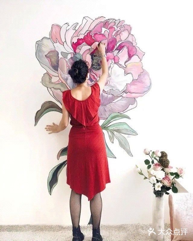 在墙上画出喜欢💕的作品