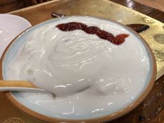 酸奶-海尔巴格新疆餐厅(东来兴店)
