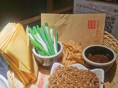 勾魂巧媳妇-鲁菜根·泰安菜(万达店)