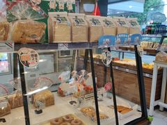 -光明牛奶棚(南泉店)